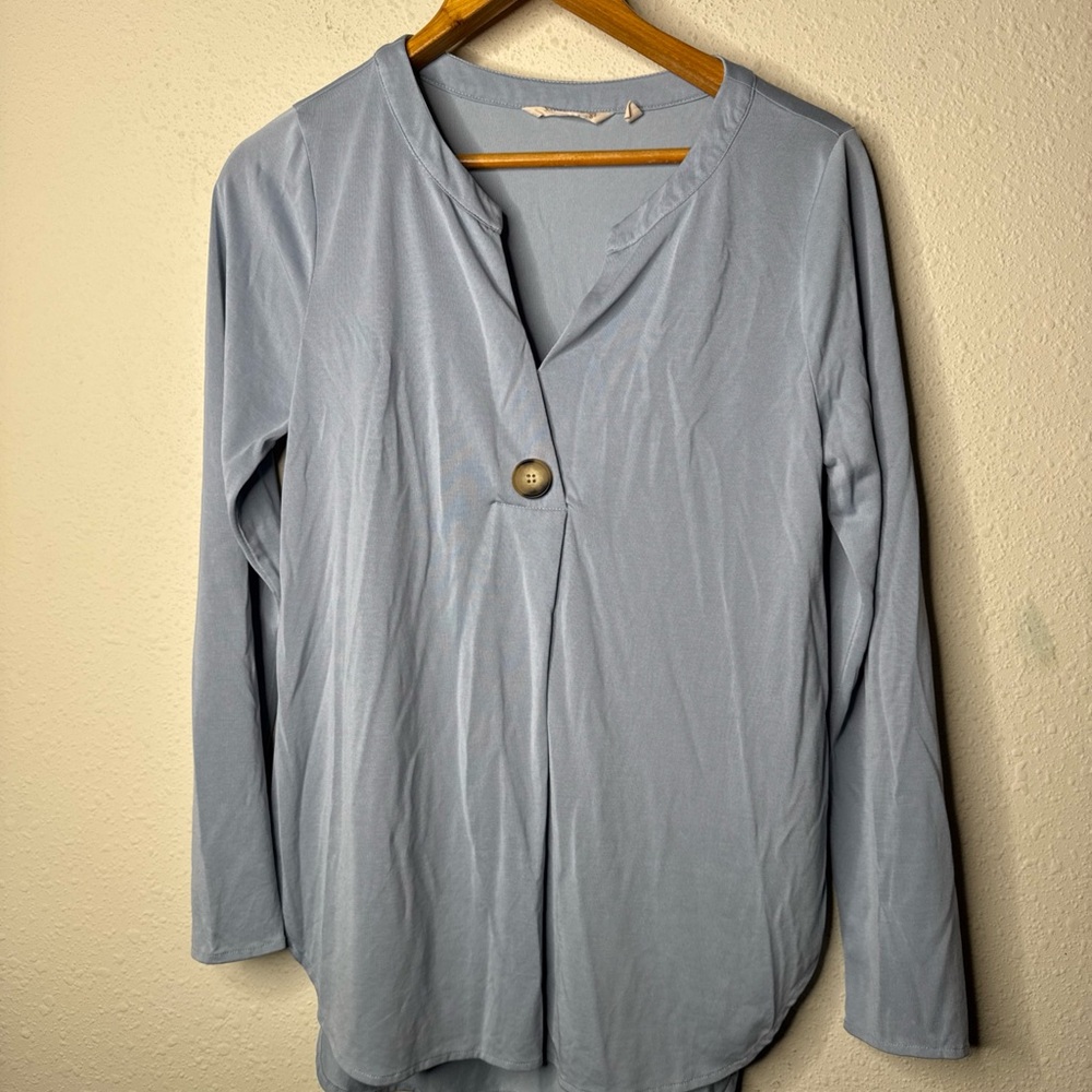Soft Surroundings Tia Button Pleated V-Neck Long Sleeve‎ Jersey Knit Top Size Sm - Picture 2 of 10